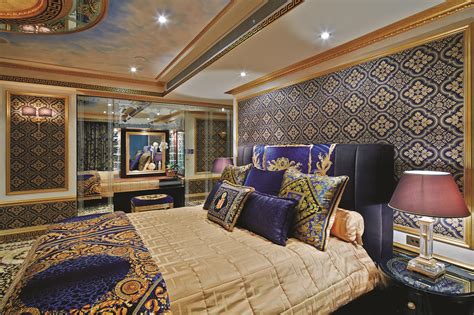 leone versace casa|versace home website.